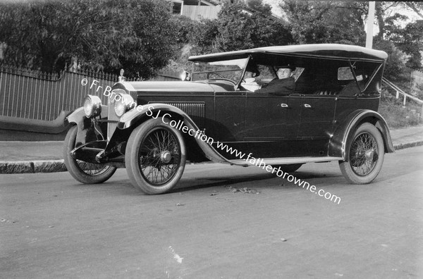 CAR WITH PASSENGERS